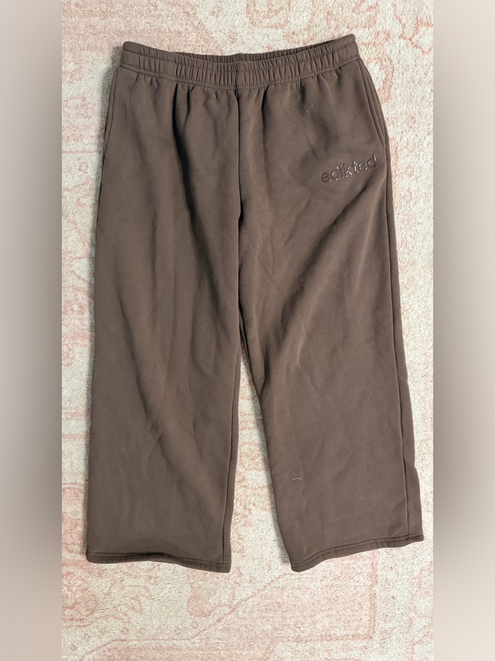 edikted women’s Relaxed Brown Sweatpants